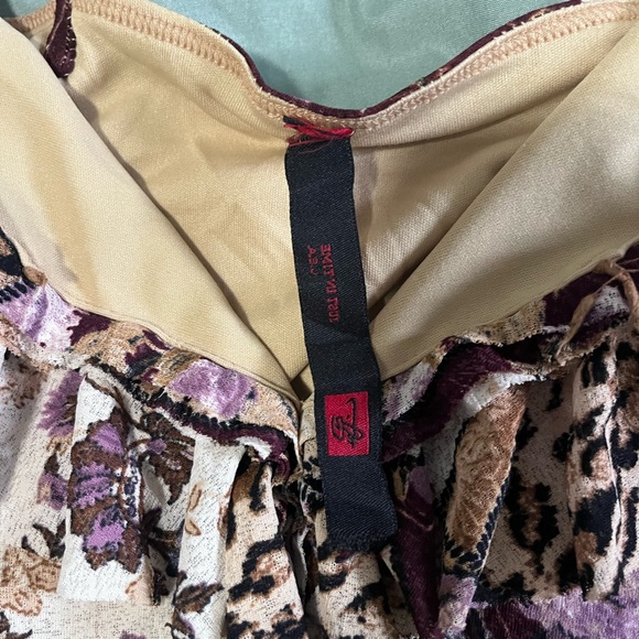 Vintage handkerchief dress with multicoloured patterns - Picture 5 of 5